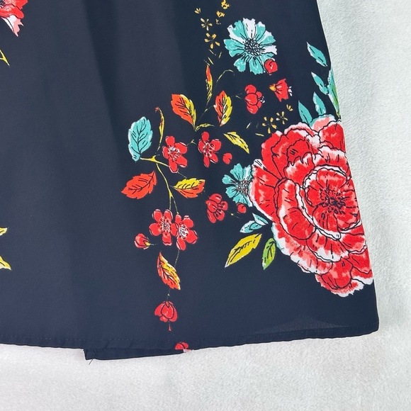 Xhilaration Black Floral Print Ruffle Neck Short Sleeve Off Shoulder Top Size Sm - Picture 8 of 11